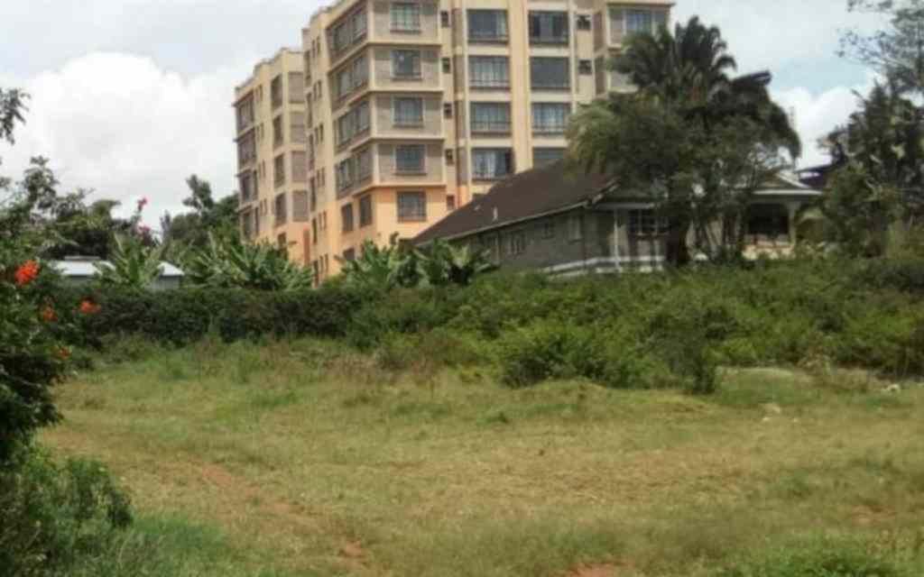 2.2 Acres Kilimani & Lovington boundary, Mbaazi road.