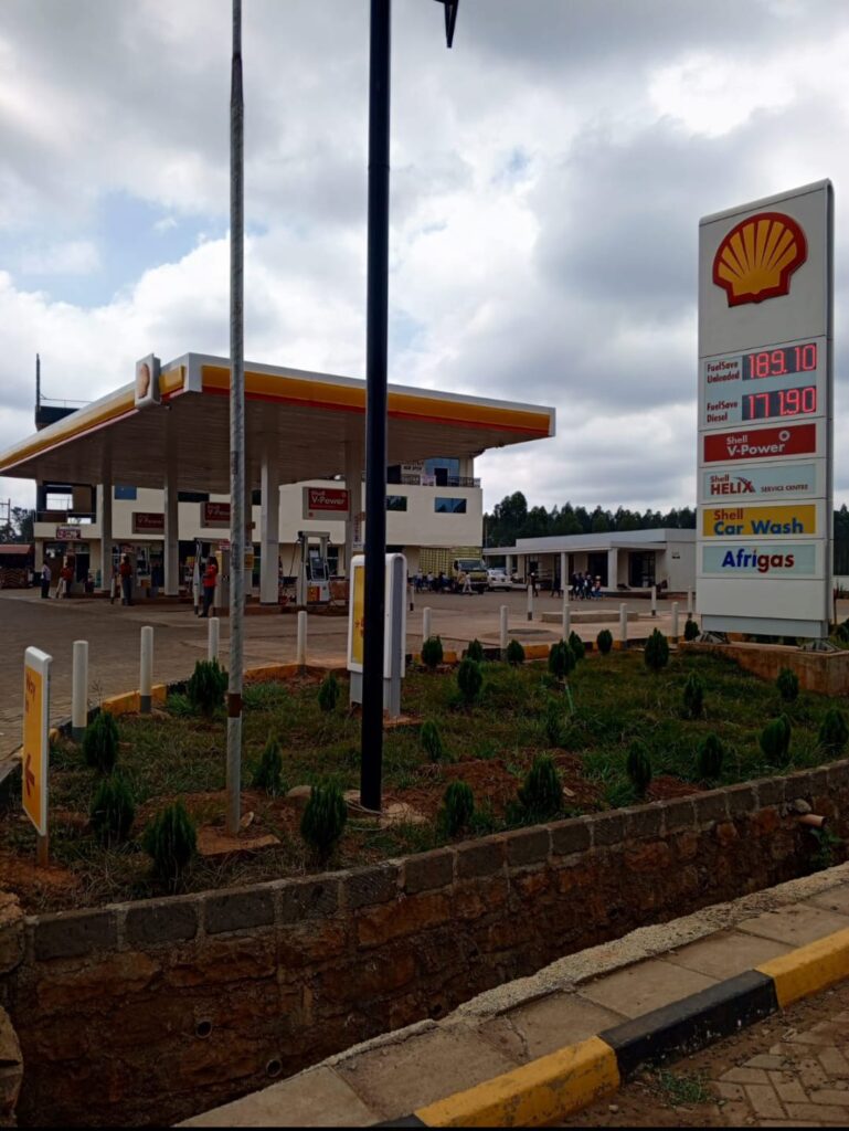 Petrostation on sale at makuyu kenol thika road,