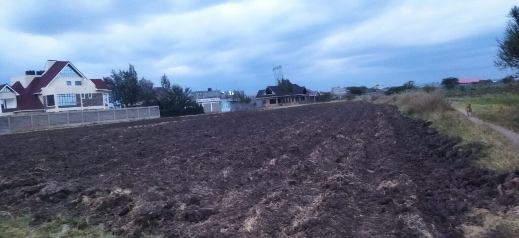very prime 20 acres land